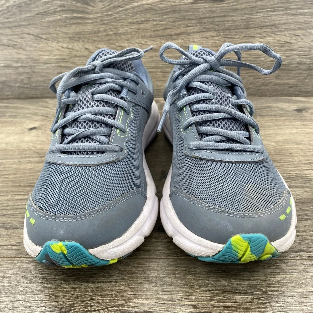Under Armour Charged Assert‎ 10 Kids Youth Running Shoes Gray Neon Size 6Y